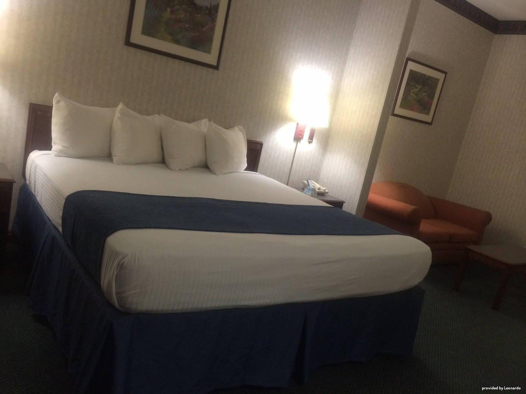 Best Western Elkhart Inn & Suites Exterior foto