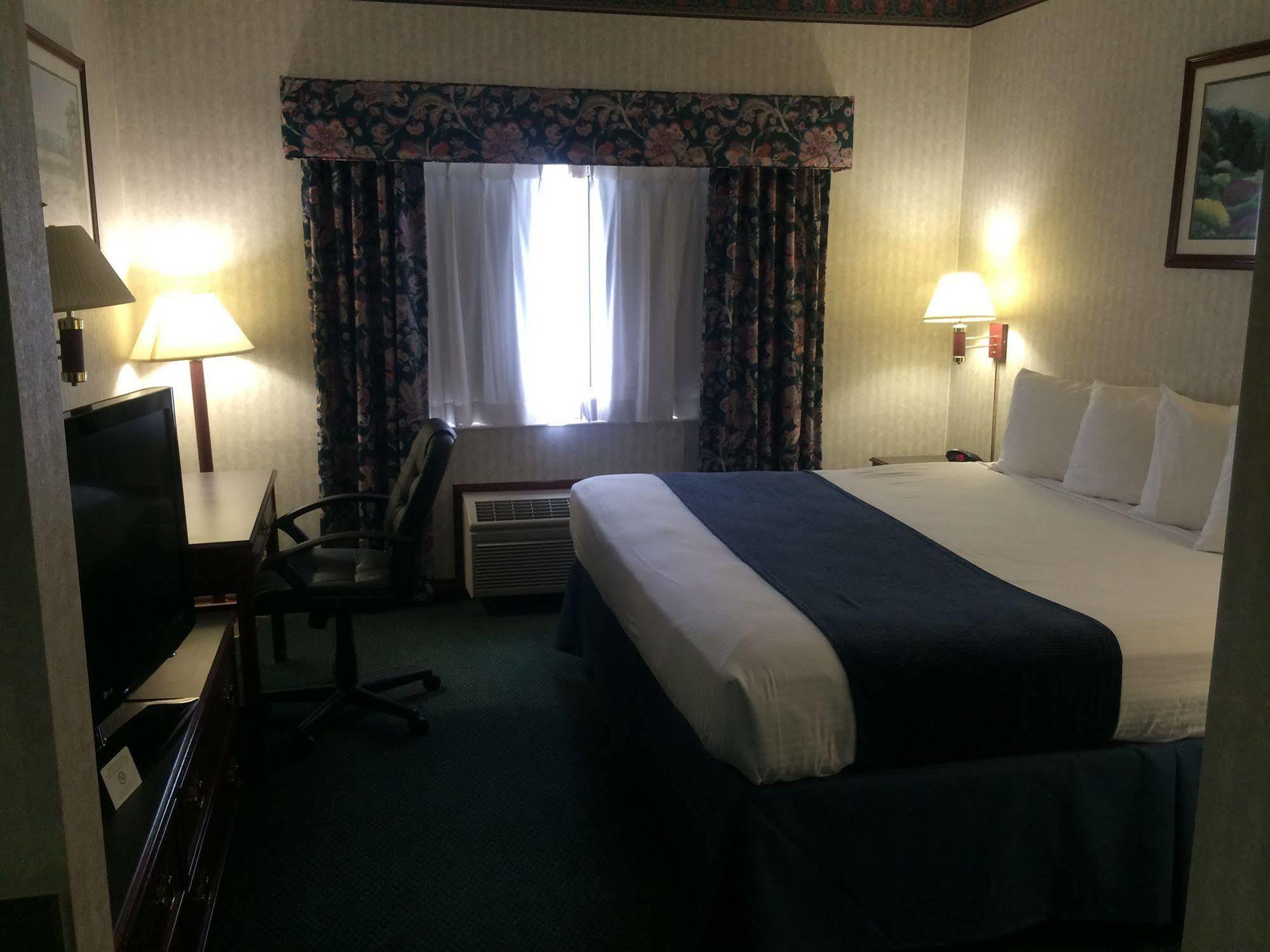 Best Western Elkhart Inn & Suites Exterior foto