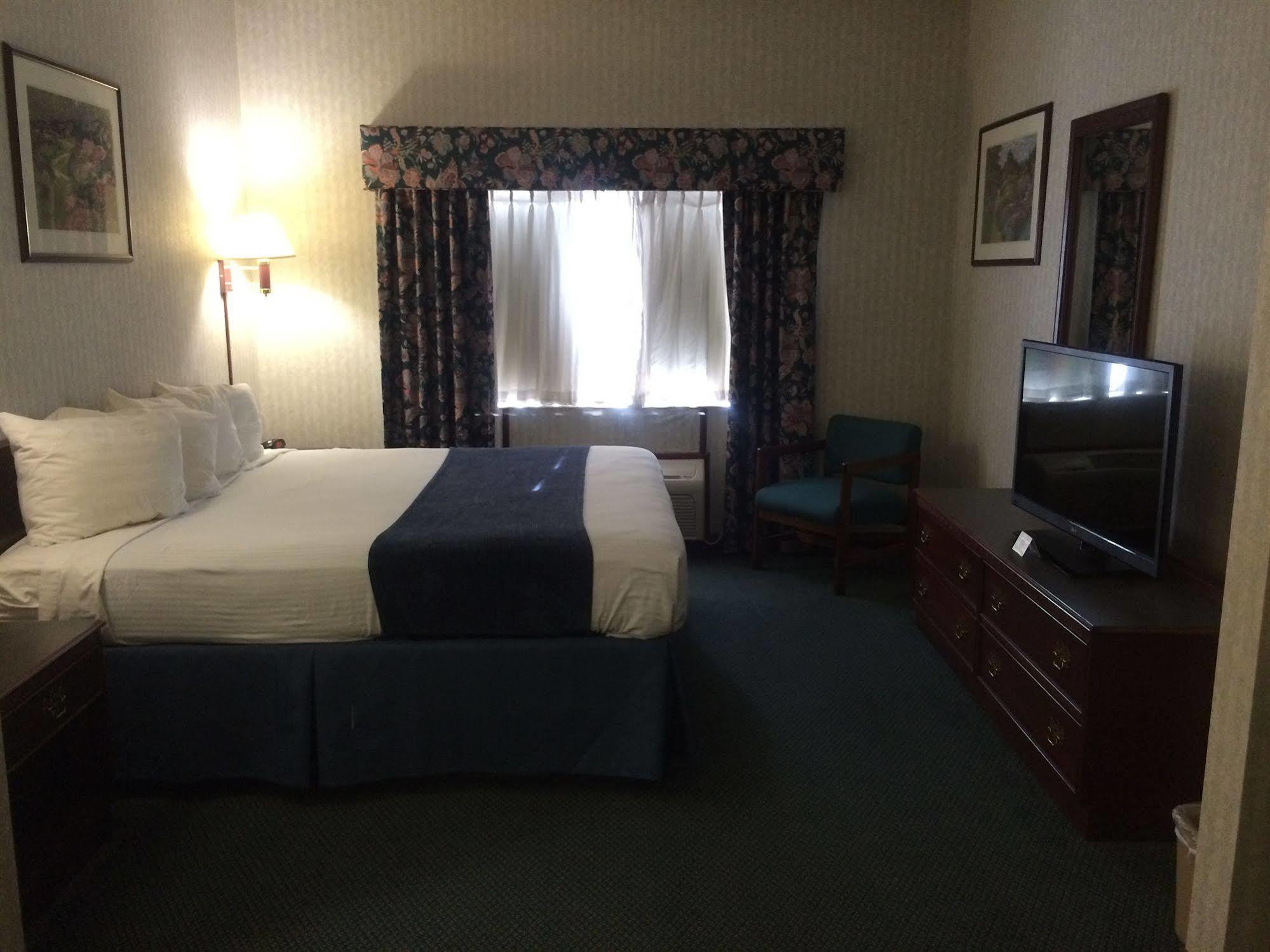Best Western Elkhart Inn & Suites Exterior foto